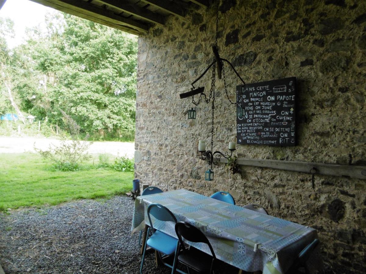 Montpinchon La Bicyclette Bleue Bed & Breakfast エクステリア 写真