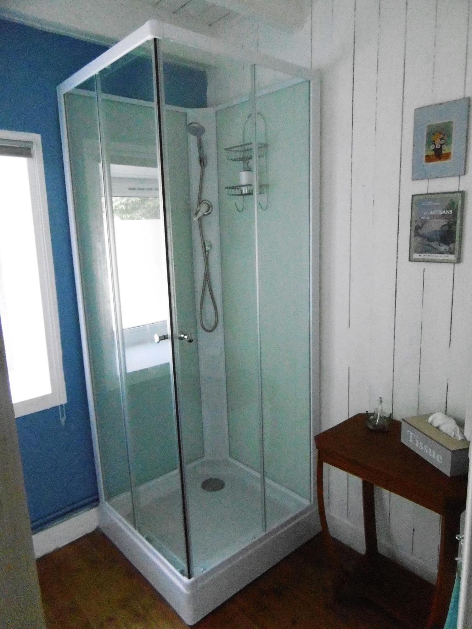 Montpinchon La Bicyclette Bleue Bed & Breakfast エクステリア 写真